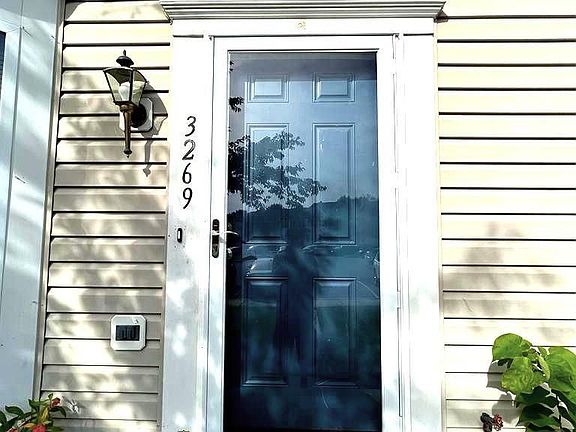 3rd image of 3269 Halcyon Ct