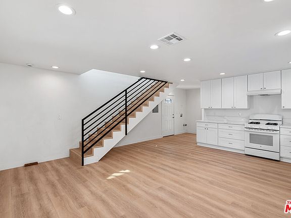 2nd image of 3137 Hutchison Ave