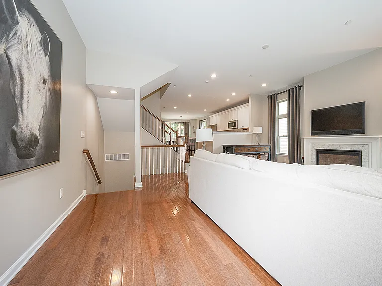 9 Treyburn Dr — Photo 25