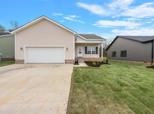 2751 Cedrus Ave, Bowling Green, KY 42101