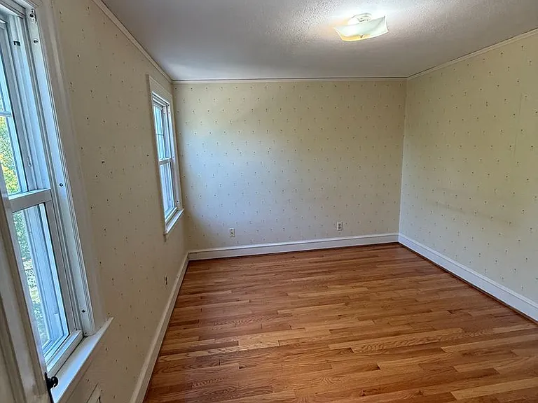 101 Brunswick Ave — Photo 16