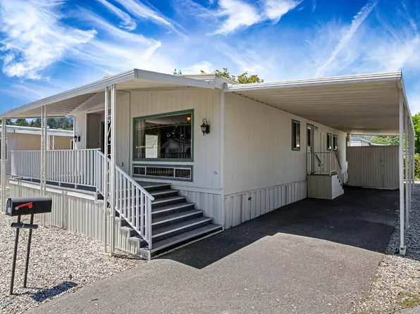 11 Larkspur Place, Santa Rosa, CA 95409