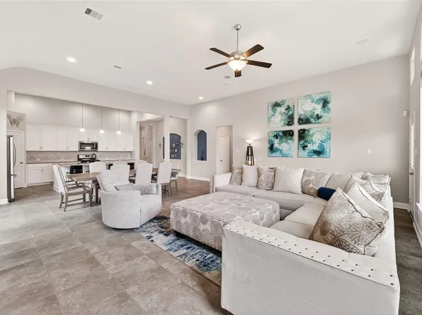 24022 Kingdom Isle Ln, Katy, TX 77493