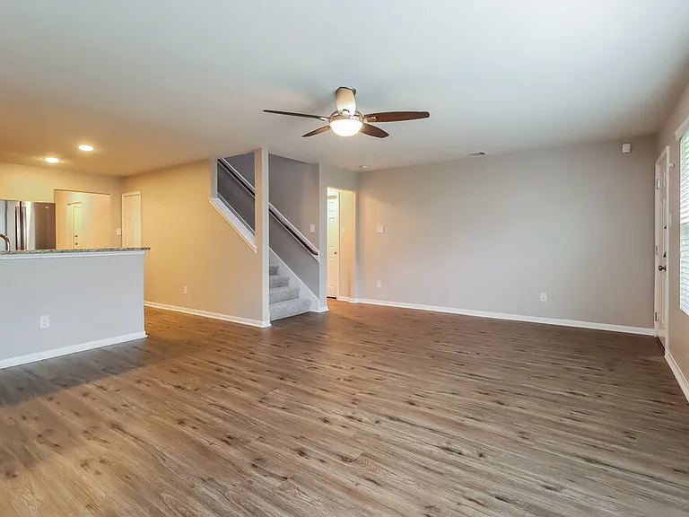 9952 Swallow Dr — Photo 5
