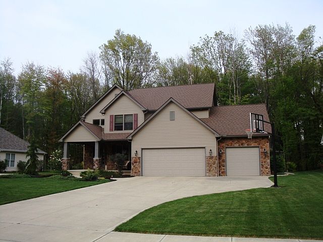 1st image of 165 Centennial Dr