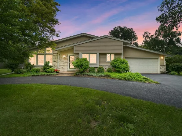 6914 North Bethmaur LANE, Glendale, WI 53209