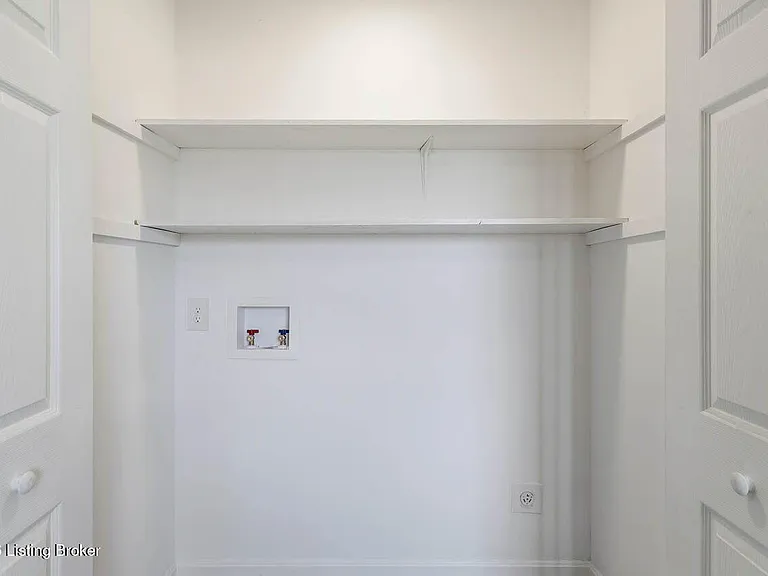 111 Evergreen Ct — Photo 15
