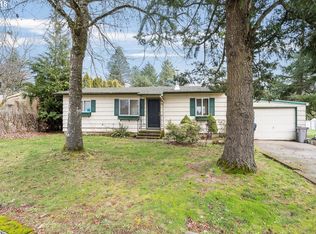 176 Canemah Rd, Oregon City, OR 97045