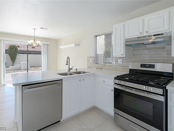 4th image of 7929 Sierra Largo Dr