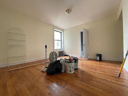 2nd image of 661 Hancock St #3X