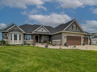 6768 Morning Dew Ln, Sun Prairie, WI 53590