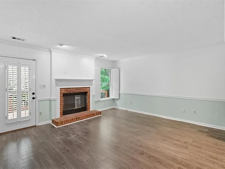 1211 Whitlock Ridge Dr — Photo 12