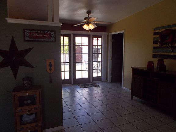5th image of 2700 Edgecliff Dr