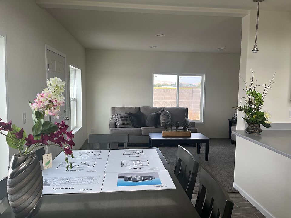 2681 E Edison Ave Sunnyside, WA Zillow