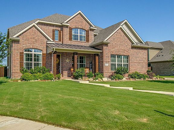 2nd image of 1301 Brittany Way