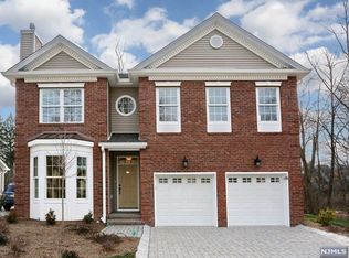 24 Arden Pl, Hillsdale, NJ 07642