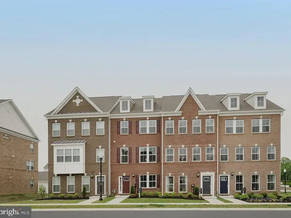 10658 Roundstone Ln, White Plains, MD 20695