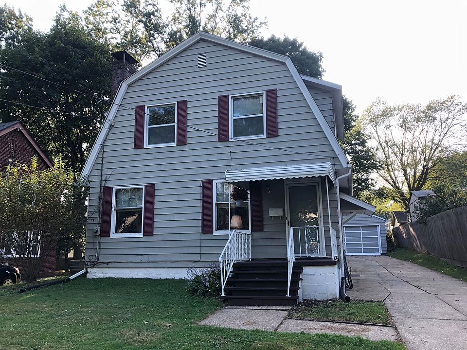 1st image of 376 Sumatra Ave