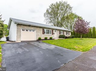 811 4th Ave, Parkesburg, PA 19365