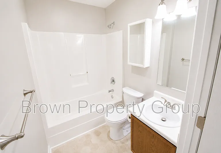303-101 Hinsdale Ave — Photo 12