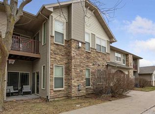 1722 Algonquin Rd, Iowa City, IA 52245