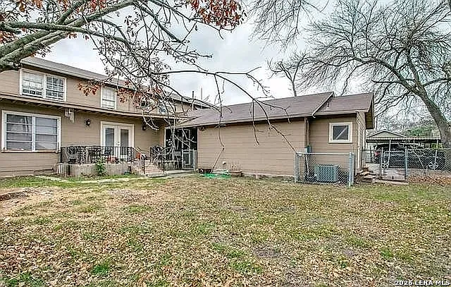 511 Exeter Rd — Photo 16
