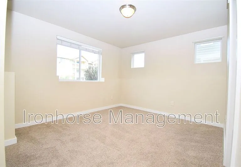 2226 Baxter Ln #3 — Photo 9
