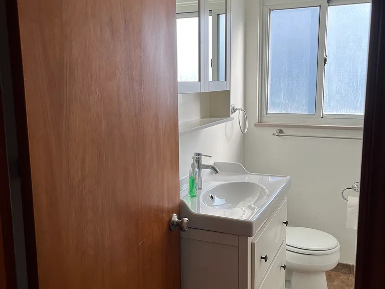 112 Allen St #114 — Photo 5