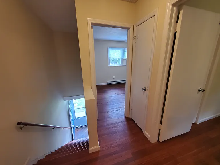 422 Viscose Ave #3 — Photo 9