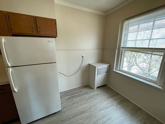 3rd image of 216 S Mulanix St APT 301