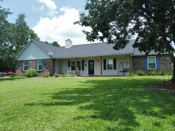 1225 Fletcher Smith Rd, Cottonwood, AL 36320