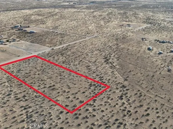 11 Kimshew St #6, Apple Valley, CA 92307