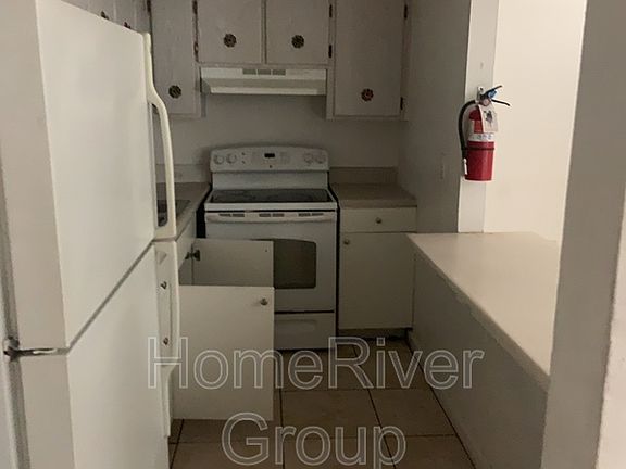 5th image of 8923 N 40th St APT 2