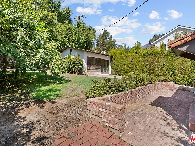 2569 Patricia Ave — Photo 36
