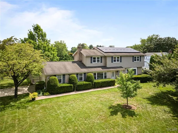 1255 Stark Rd, Bethlehem, PA 18017