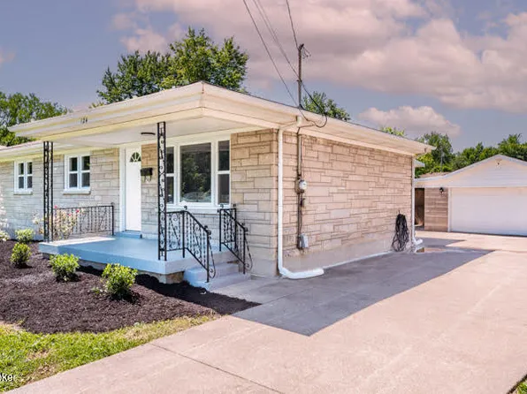 124 Harpers Ferry Rd, Louisville, KY 40214