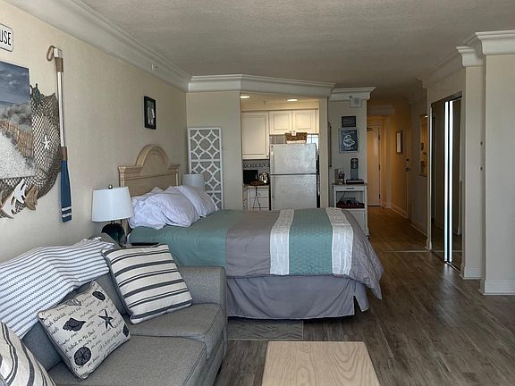 4th image of 2700 N Atlantic Ave #550