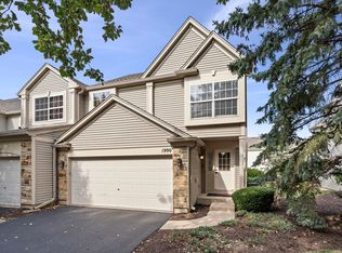 1990 Misty Ridge Ln, Aurora, IL 60503