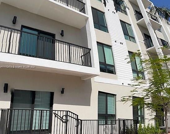 3rd image of 8301 NW 41st St #406