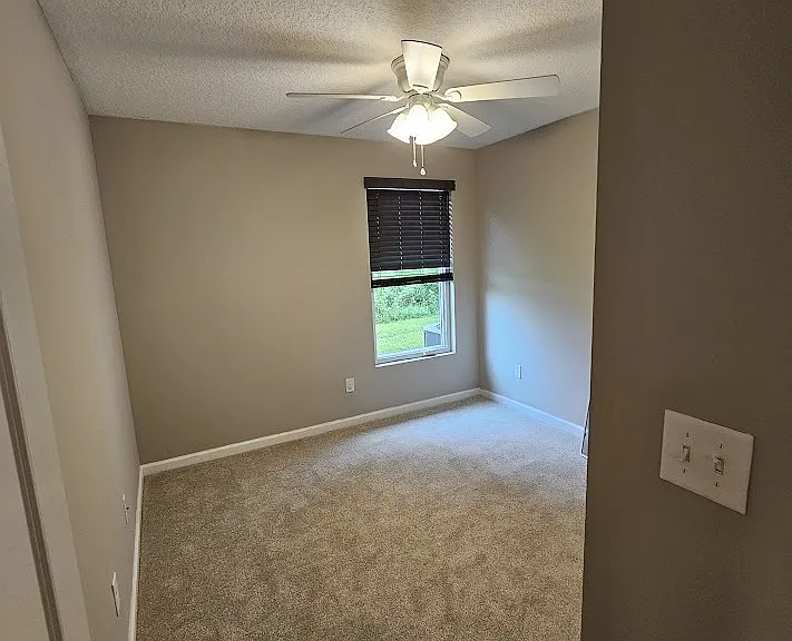 135 Aidan Ct — Photo 11