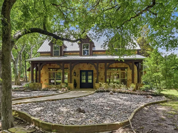 129 Trinity Bluffs Rd, Aledo, TX 76008