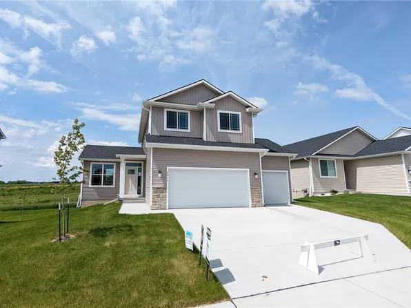 2913 Lund St, Norwalk, IA 50211