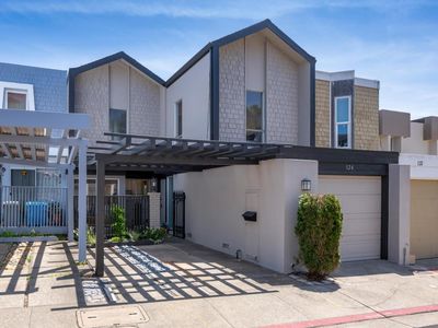 124 Oxford Ln, San Bruno, CA, 94066