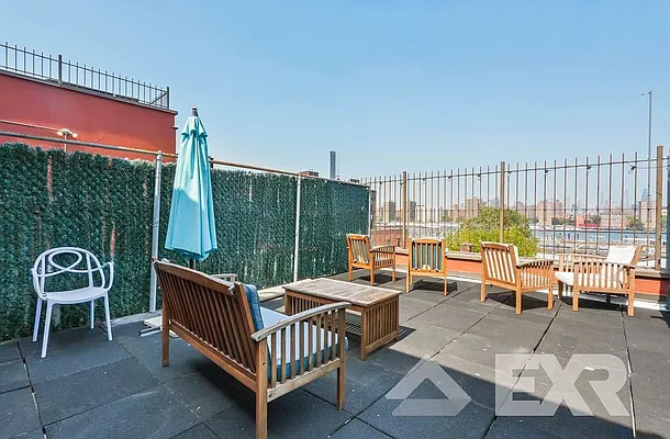 Rented by EXR | media 17