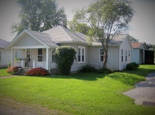 110 4th St, Crossville, IL