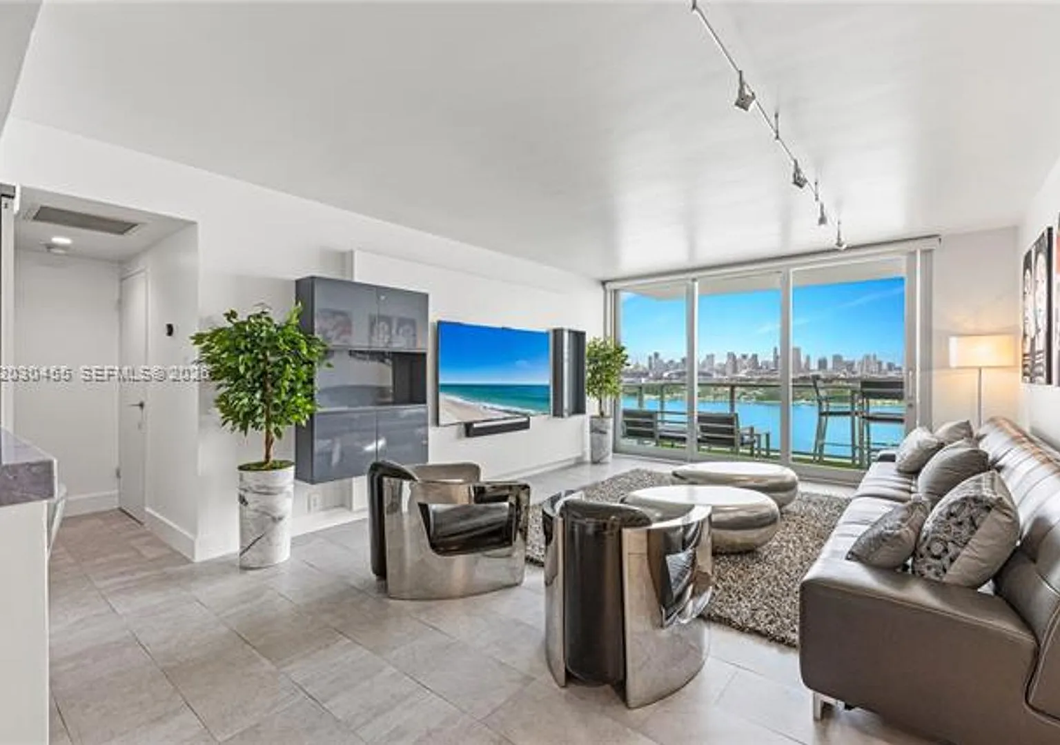 1000 West Ave cu-1518, Miami Beach, FL 33139 — Photo 2