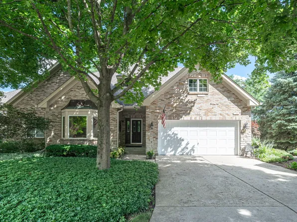 737 Manor Hill Pl, Sugar Grove, IL 60554