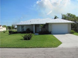 925 NW 1st St, Belle Glade, FL 33430