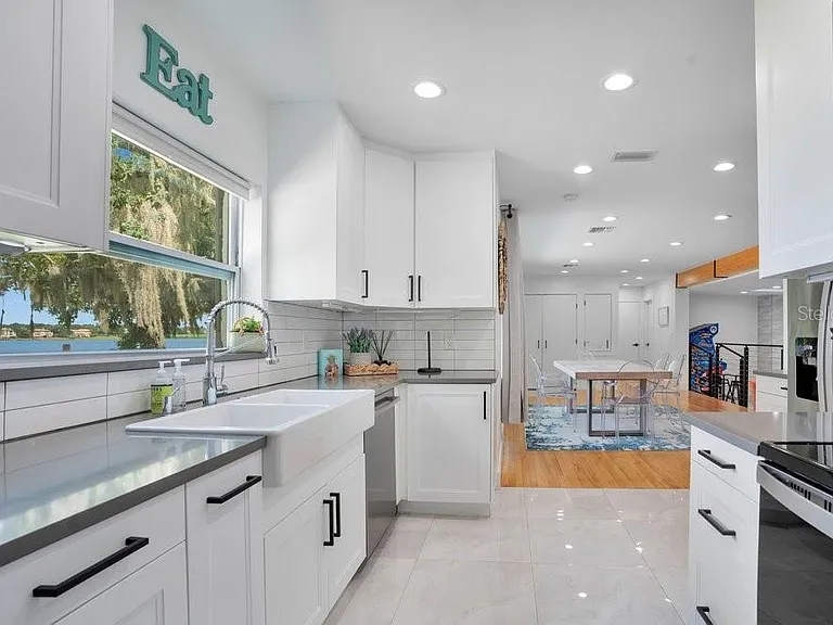 820 East Blvd — Photo 14