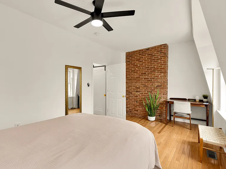 1017 Monroe St NW — Photo 19